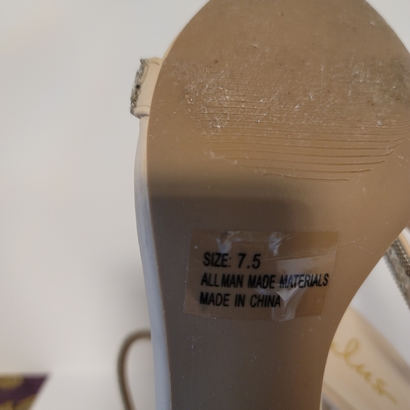 Sandals - Picture 4 of 6